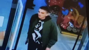 Muškarca snimila nadzorna kamera/Crna Hronika