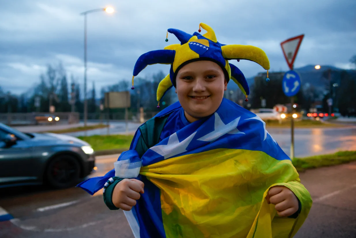 Navijači BiH na ulicama Zenice (FOTO: Damir Deljo/Oslobođenje)
