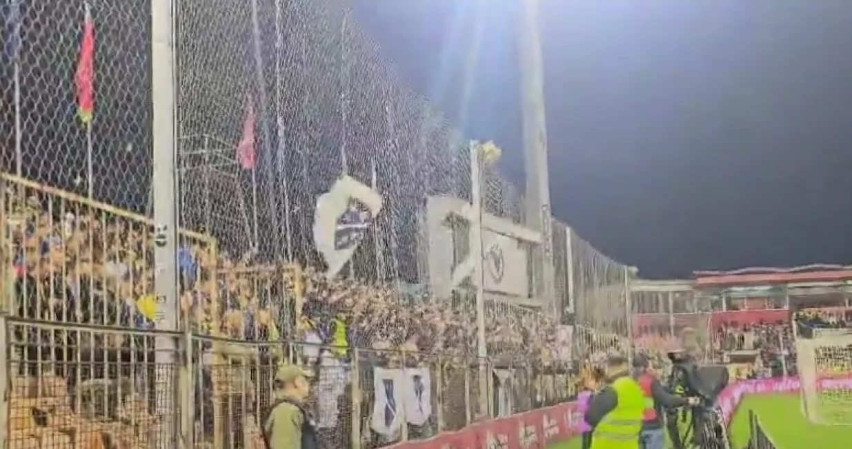 Skandiranje navijača na Bilinom polju