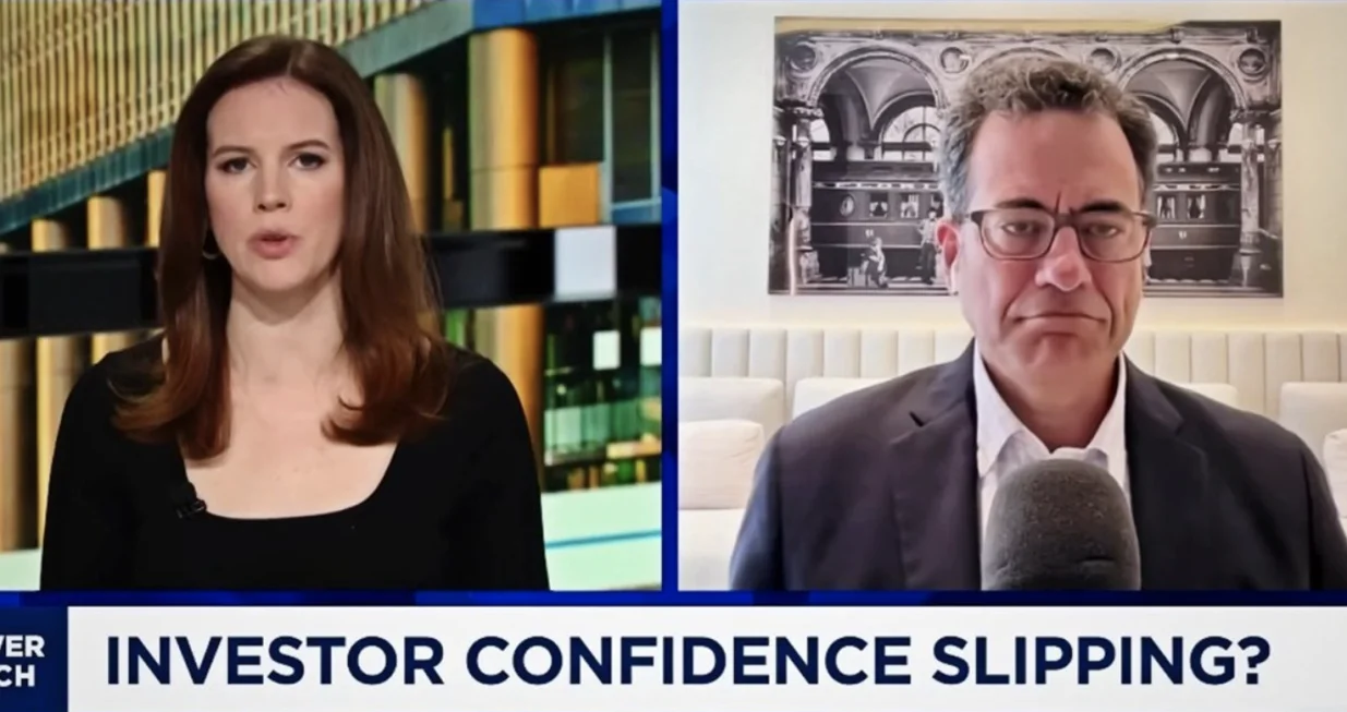 Moses upozorava na Muska/