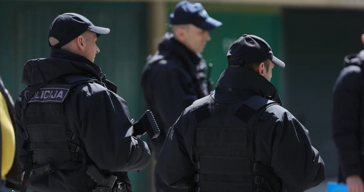 Akcija MUP-a Kantona Sarajevo i SIPA-e Breka ul: Juraja Najtharta/Senad Gubelić