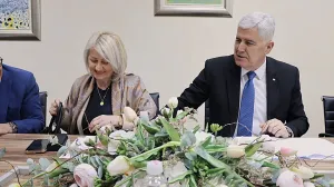 MOSTAR, 28. ožujka (FENA) - Sjednica Predsjedništva Hrvatskog narodnog sabora Bosne i Hercegovine počela je sa radom.(Foto FENA/Mario Obrdalj)/Mario Obrdalj