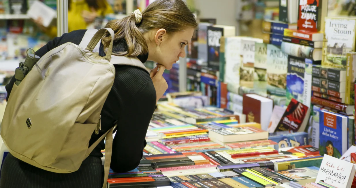 Atmosfera sa drugog dana sajma knjiga Sarajevo/Damir Deljo