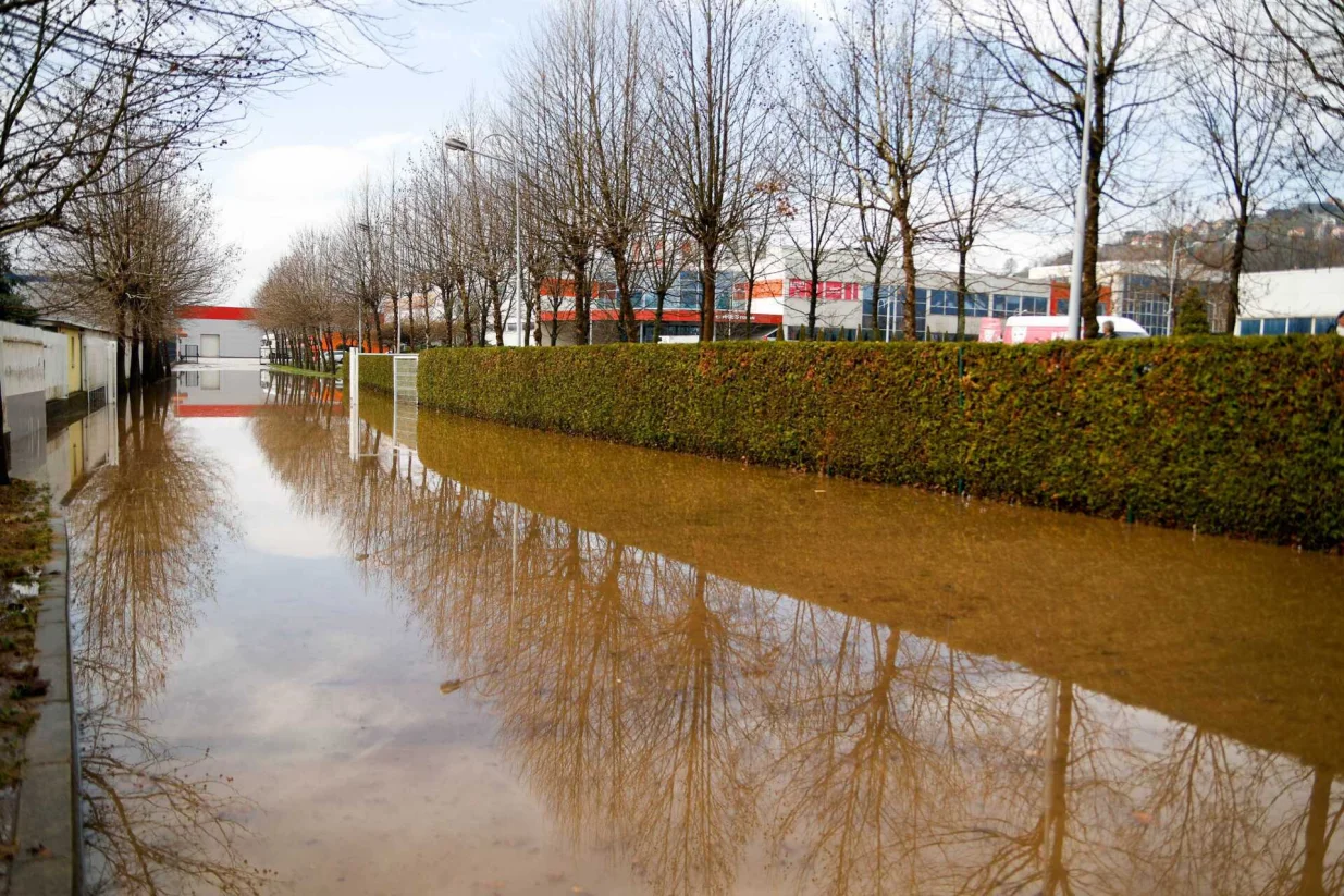 Poplava u Rajlovcu, izlila se rijeka Bosna/Damir Deljo