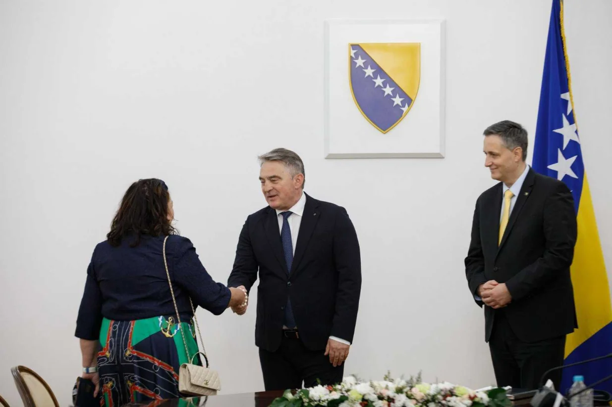 Komšić se zhvalio na jasnim porukama dame Pierce/Predsjedništvo Bih