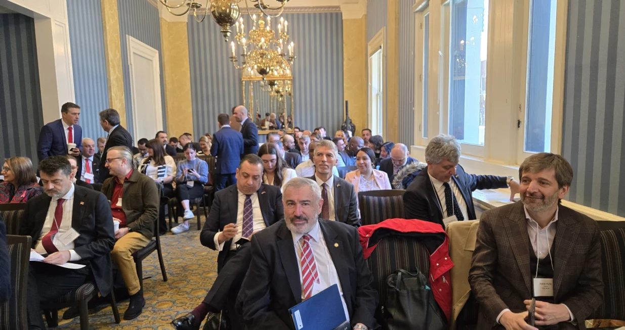 OSNIVAČKI SASTANAK AMERIČKO BALKANSKE PRIVREDNE KOMORE/