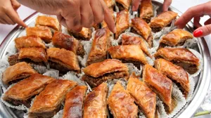 Benjamina Karić, baklave, Baščaršija/Facebook/