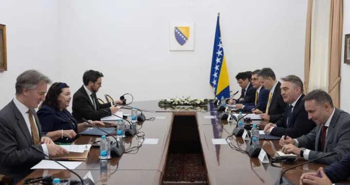 Sastanci Karen Pierce/