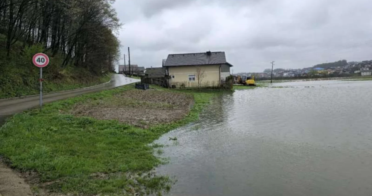 Poplave u Velikoj Kladuši/Fena/