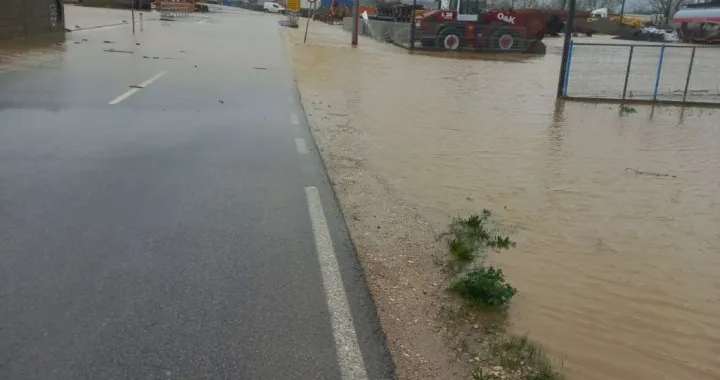 Poplave u Gradačcu/Fena//