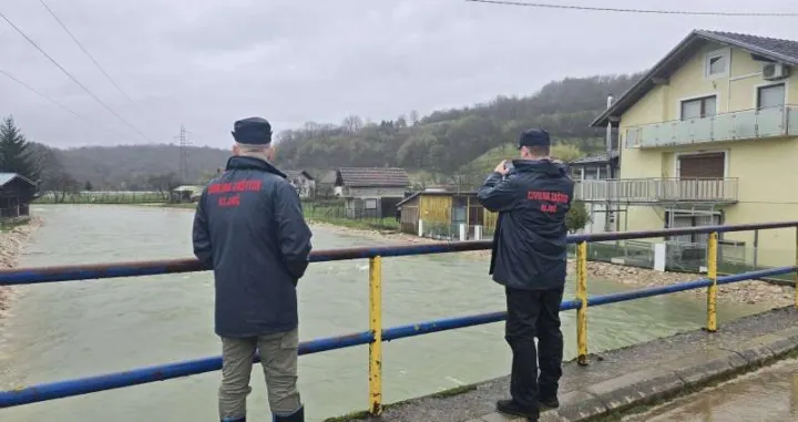 Nadležni na terenu/Fena/