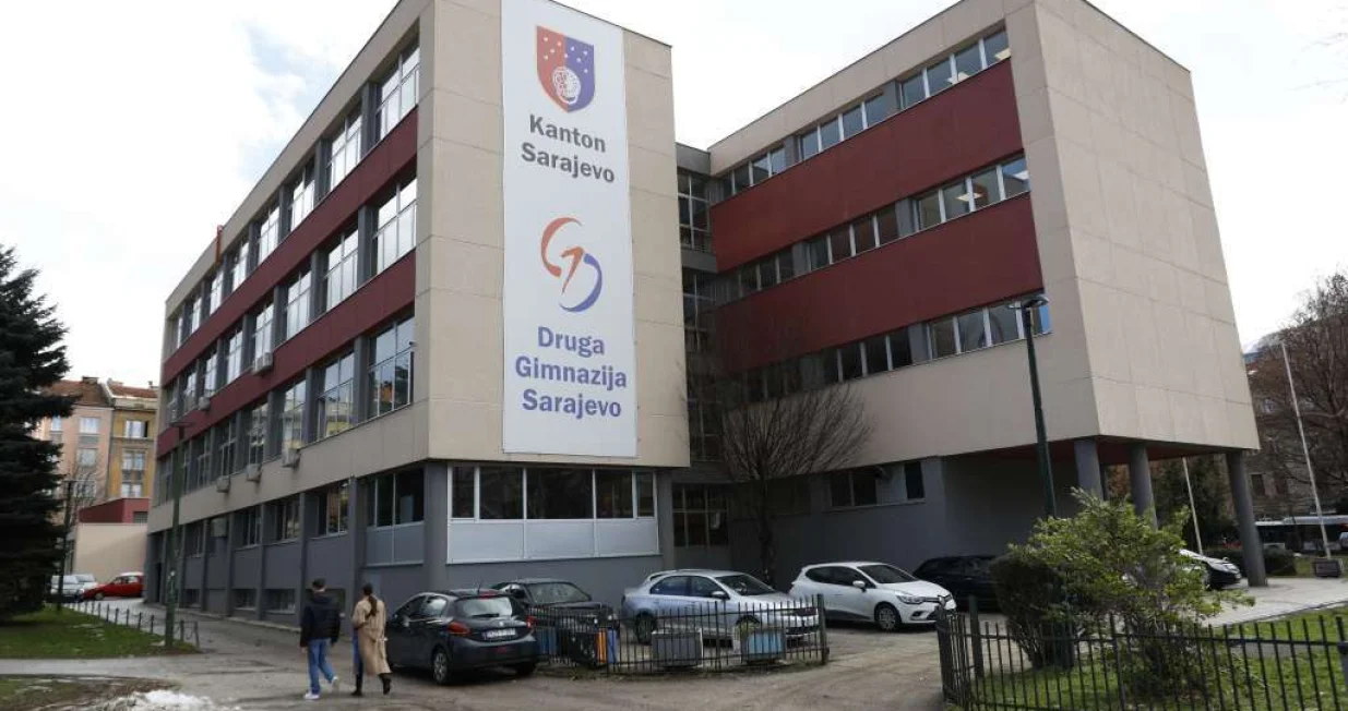 Druga gimnazija/Ilustracija/Fena//