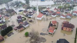 Poplavljene i džamije/MINA//