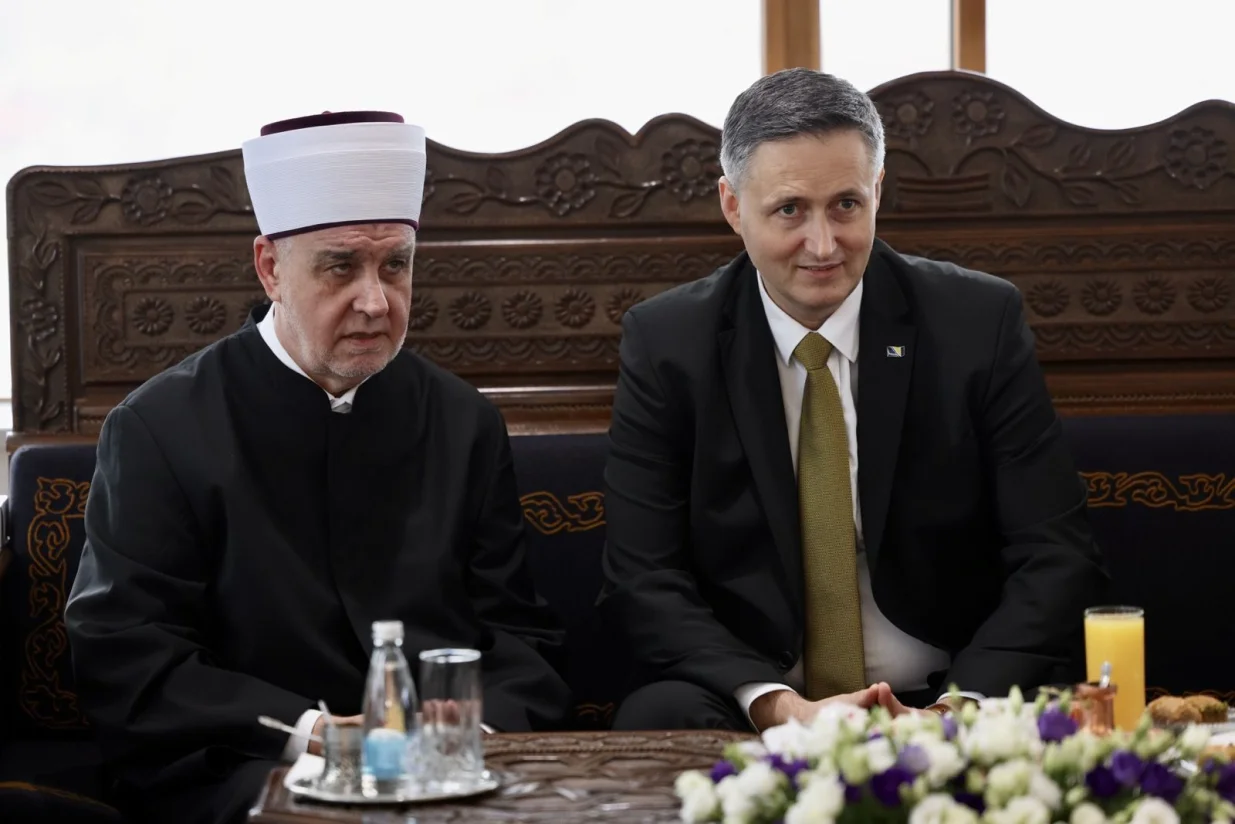 Bajramsko čestitanje kod reisul-uleme Huseina ef. Kavazovića, denis bećirović/Amer Kajmović