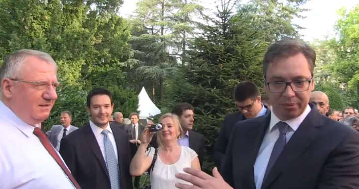 Vojislav Šešelj i Aleksandar Vučić (FOTO: Screenshot/YouTube/SrsOrgRs)