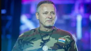 Kontroverzni Thompson/Društvene Mreže