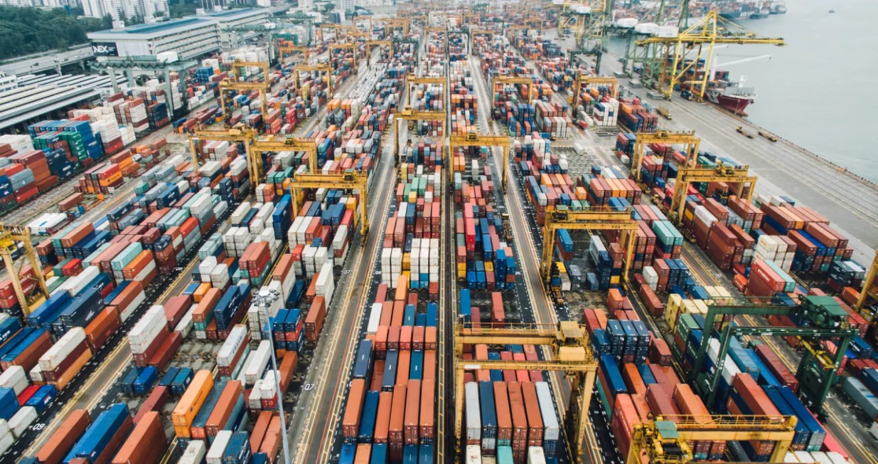 kina kontejneri brodovi.jpg/