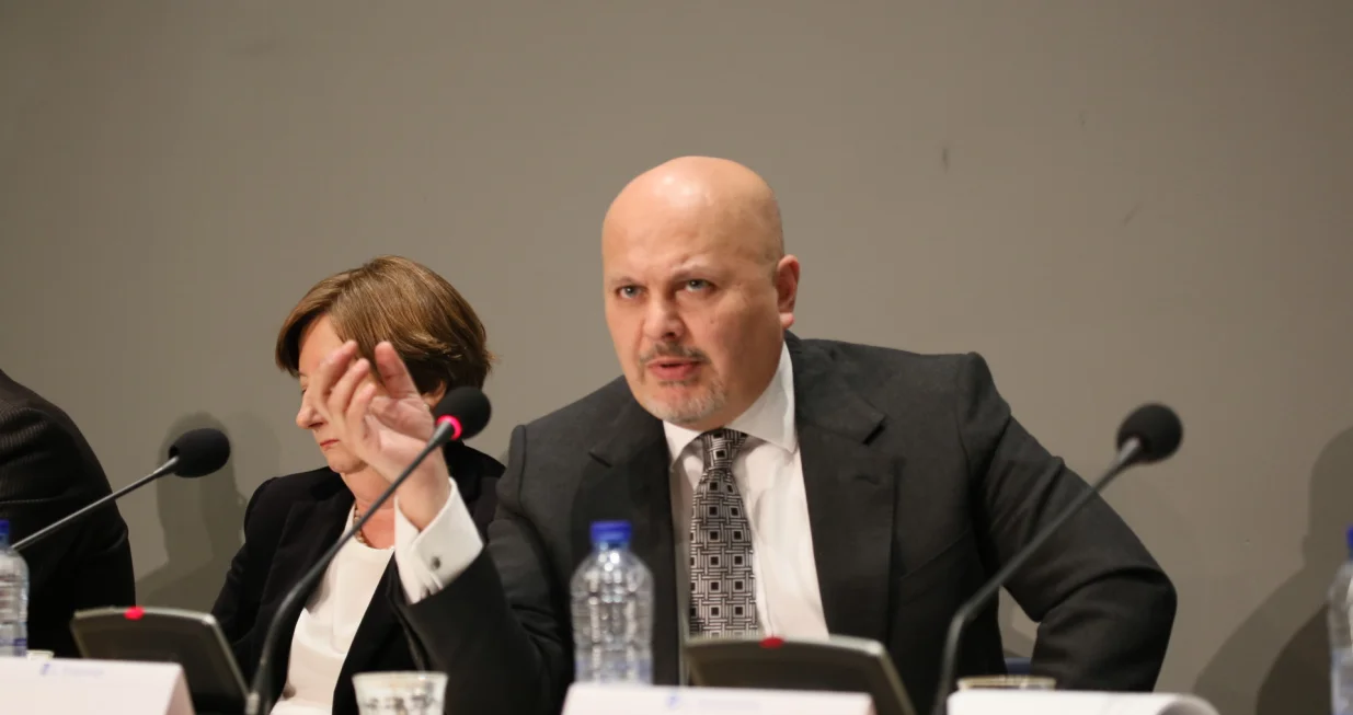 Karim Khan je tri puta putovao u Ukrajinu zboig istrage/Wikipedia/