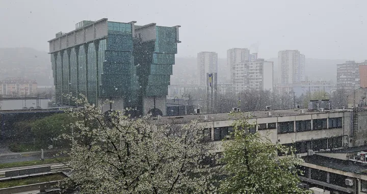 U Sarajevu trenutno pada snijeg/Lejla Sofradžija/Lejla Sofradžija 