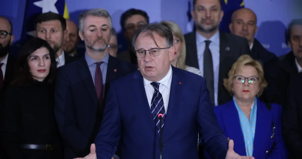 Trojka pres eu/Senad Gubelić