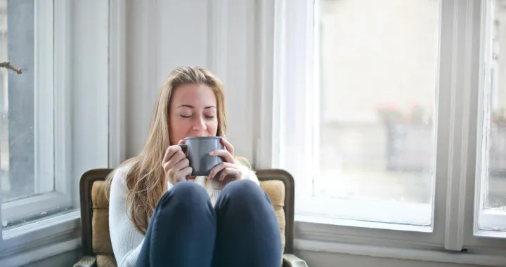 Uživanje u šolji čaja/Pexels