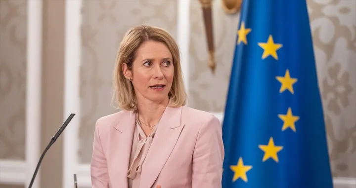 PODGORICA, Crna Gora - 07. april 2025.: Visoka predstavnica Evropske unije za vanjske poslove i sigurnosnu politiku i potpredsjednica Evropske komisije Kaja Kallas (na fotografiji) i premijer Crne Gore Milojko Spajić tokom zajedničke konferencije za novinare u Podgorici nakon održanog sastanku u okviru posjete visoke predstavnice EU Crnoj Gori/Rusmin Radić