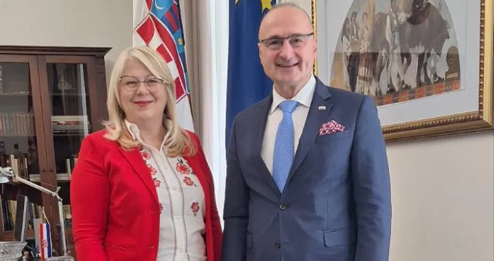 U Ministarstvu vanjskih i europskih poslova Republike Hrvatske u ponedjeljak je održan sastanak između veleposlanice Bosne i Hercegovine u Zagrebu, dr. sci. Elme Kovačević-Bajtal, i ministra Gordana Grlića Radmana//