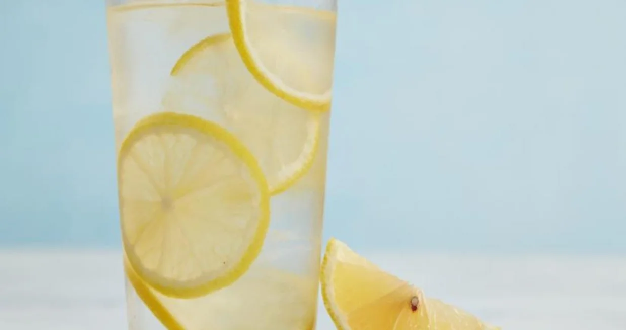 voda s limunom/Picasa