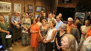 Izložba slika Senke Divljan u Sydneyu//