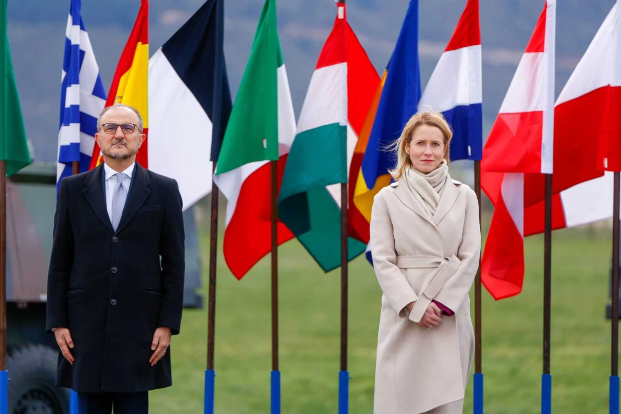 Visoka predstavnica Evropske unije za vanjske poslove i sigurnosnu politiku i potpredsjednica Evropske komisije Kaja Kalas boravi u službenoj posjeti Bosni i Hercegovini. Svoju posjetu započela je u kampu Butmir, gdje ju je dočekao komandant Misije EUFOR Althea, general-major Florin-Marian Barbu/Damir Deljo