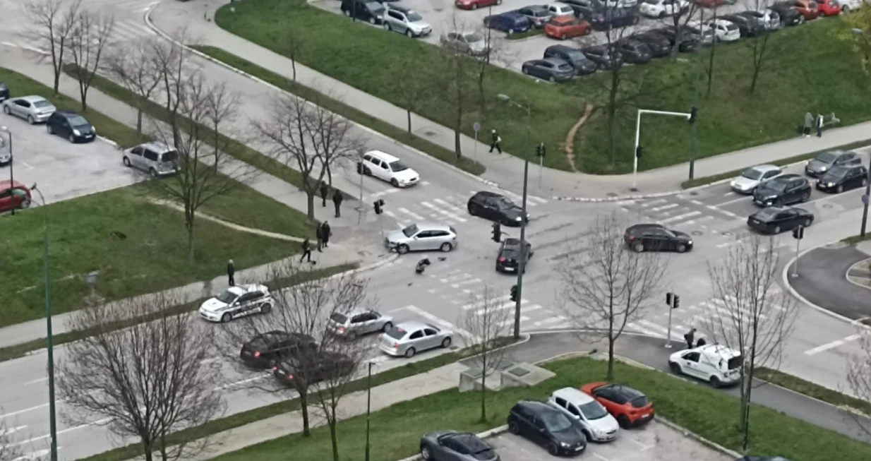 saobraćajna nesreća, sudar, udes, alipašino polje, saobraćaj, mup ks, policija/Čitatelj