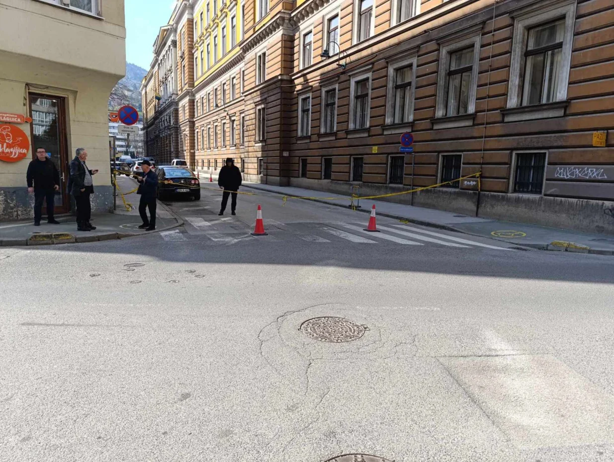 Izvršena je evakuacija zgrade/Almir Šarenkapa