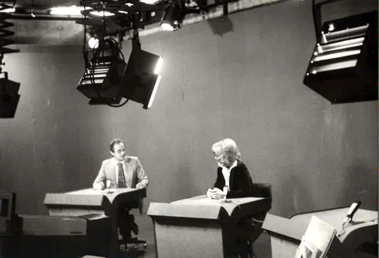 Aleksandar Vujišić i Mirjana Jančić, spikeri u prvom TV dnevniku/