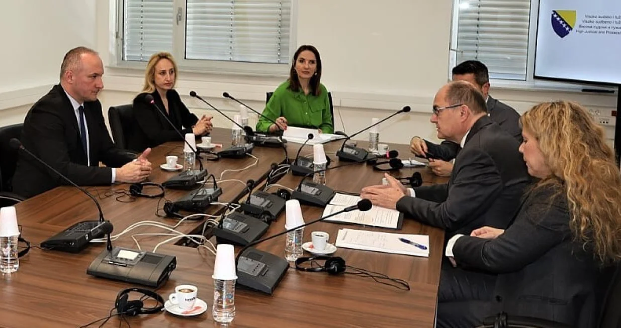 Visoki predstavnik Christian Schmidt u posjeti VSTV-u/