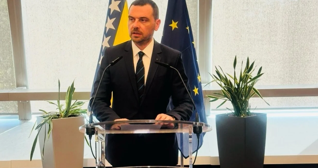 PREDSJEDAVAJUĆI DELEGACIJE PSBiH U PSVE SAŠA MAGAZINOVIĆ GOVORIO U STRAZBURU NA OTVARANJU IZLOŽBE U PSVE:Islam u Bosni i Hercegovini je i priča o susretima, kulturi, nauci, arhitekturi i zajedničkom životu//