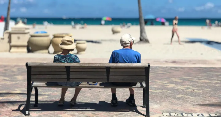 Stari ljudi/Monica Silvestre