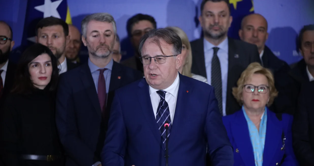 Trojka pres eu/Senad Gubelić