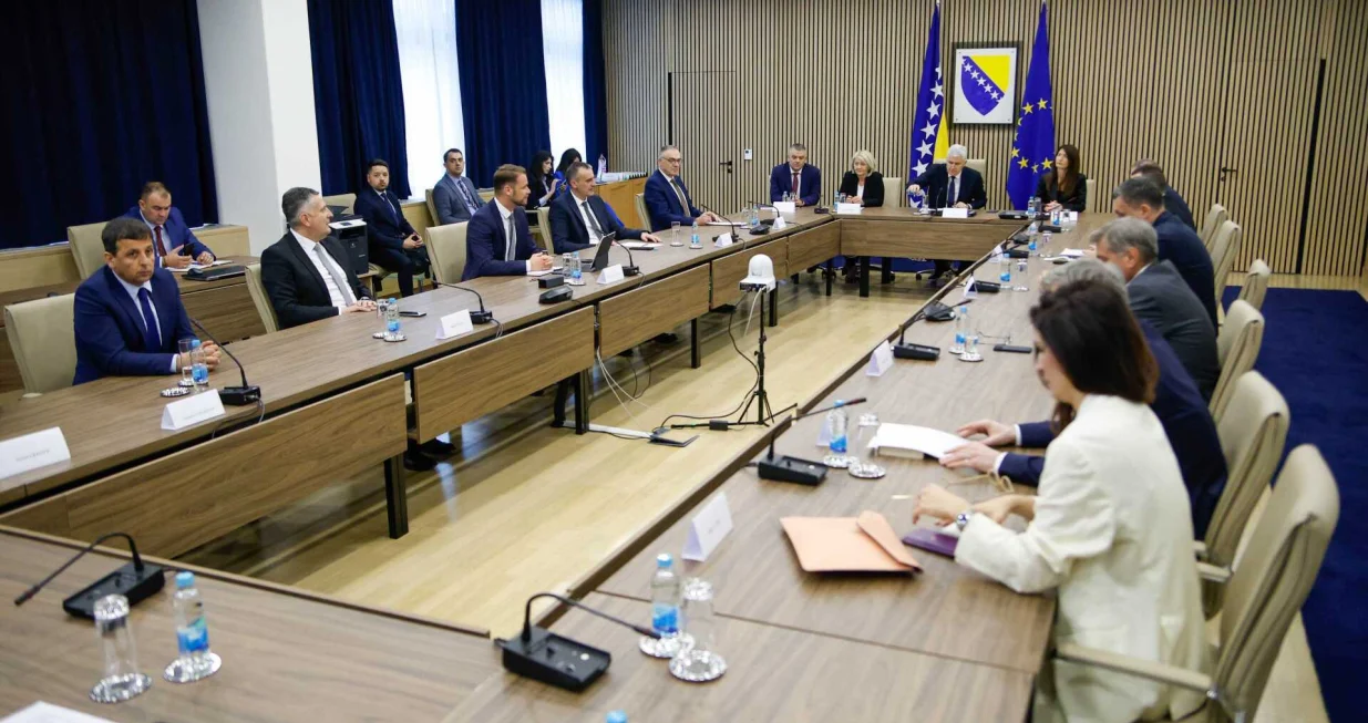 Sastanak u zgradi institucija BiH/Damir Deljo