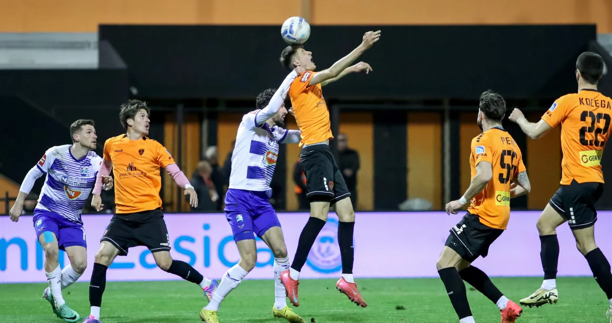 06.04.2025., Stadion Subicevac, Sibenik - SuperSport HNL, 28. kolo, HNK Sibenik - NK Osijek. Lovre Kulusic. Photo: Sime Zelic/PIXSELL