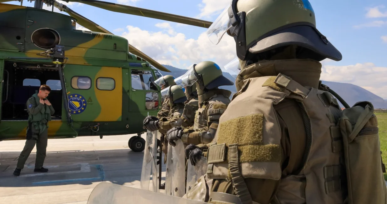 Austrijski kontingent u EUFOR misiji u zajedničkoj vježbi sa rumunskim i italijanskim kolegama./