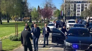 Milorad dodik, dolazak u prijedor, kolona vozila, saj/Rtrs