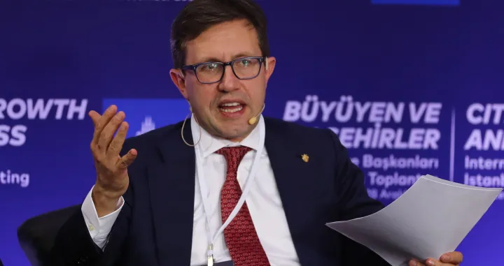 epa10380475 Mayor of Istanbul Ekrem Imamoglu (not in picture), Mayor of Florence Dario Nardella, Mayor of Athens Kostas Bakoyannis (not in picture), Secretary General of Eurocities Andre Sobczak (not in picture) and Mayor of Hannover Belit Onay (not in picture) attend their International Mayors Istanbul Solidarity Meeting in Istanbul, Turkey, 28 December 2022. Istanbul's Mayor Ekrem Imamoglu, a member of the opposition Republican People's Party (CHP), was sentenced for more than two years in prison for insulting Turkish officials and has been given a 'political ban' by a Turkish court. EPA/ERDEM SAHIN/Erdem Sahin