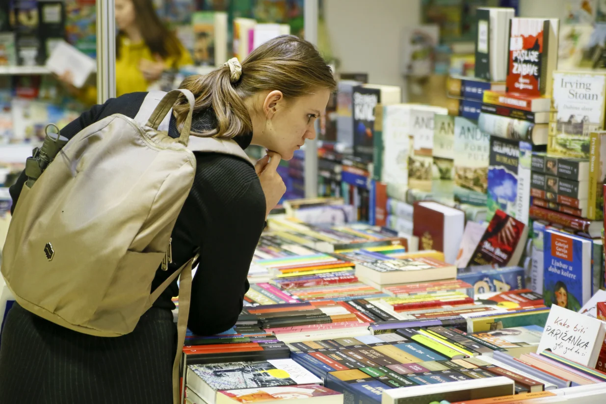 Atmosfera sa drugog dana sajma knjiga Sarajevo/Damir Deljo