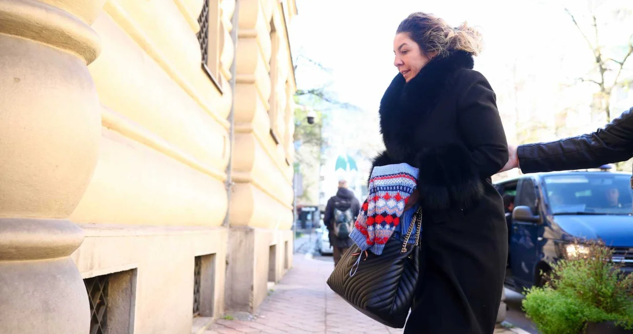 Privođenje Adne Mesihović u Tužilaštvo KS/Damir Deljo