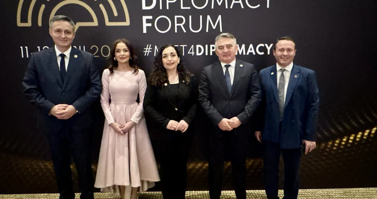 Vjosa Osmani na forumu u Antaliji/