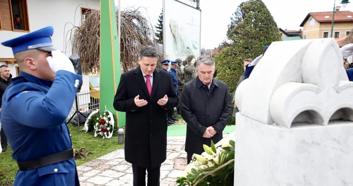 Obilježavanje 18. godišnjice 2. pješadijskog (rendžerskog) puka OS BiH i 31. godišnjice formiranja Armije Republike BiH, čemu će prisustvovati članovi Predsjedništva BiH Željko Komšić i Denis Bećirović:- 10.00 – Šehidsko spomen mezarje "Kovači"/Didier Torche 