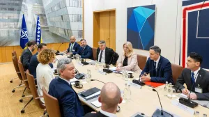 Članovi Predsjedništva BiH na sastanku sa članovima Sjevernoatlantskog vijeća (NAC) u Briselu//