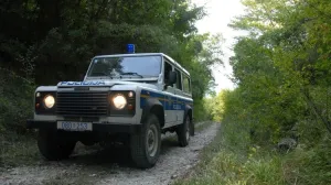 Vozilo, automobil, policija Hrvatska/Pu Karlovačka