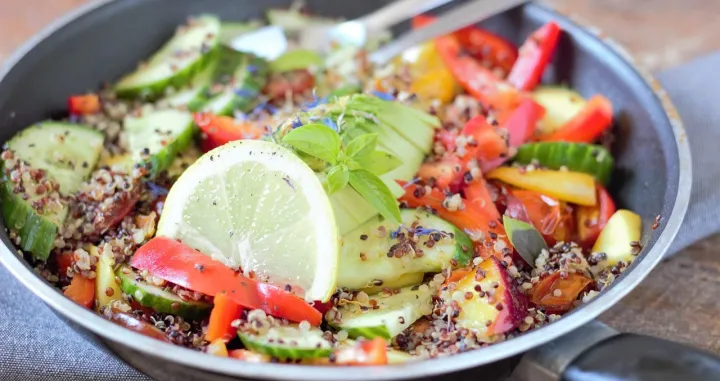 Salata s kvinojom/Einladung_zum_essen