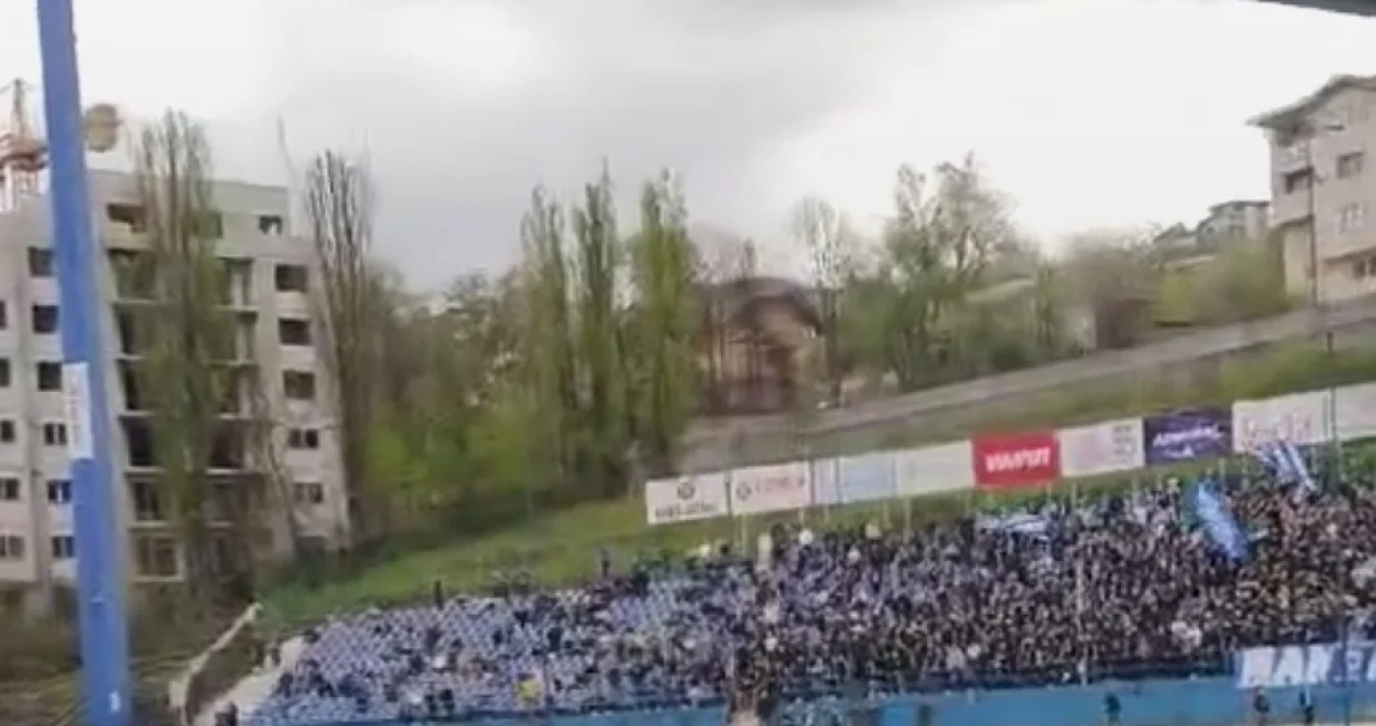 Manijaci na poluvremenu